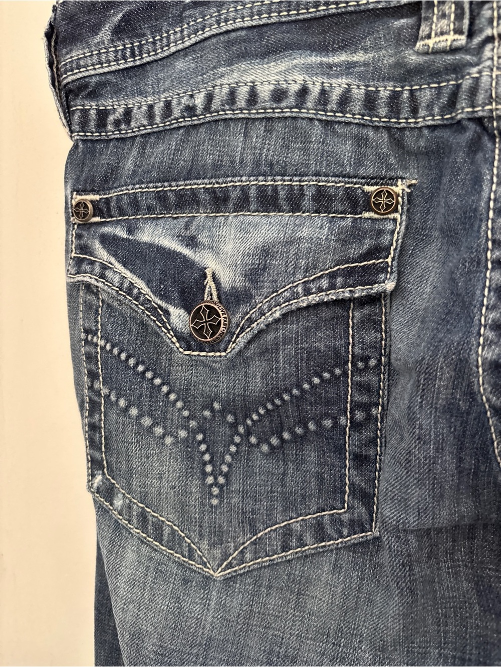 Affliction Women's Blue Cooper Relaxed Jeans with Distressed Paneled Rips 36x32 - Picture 4 of 10